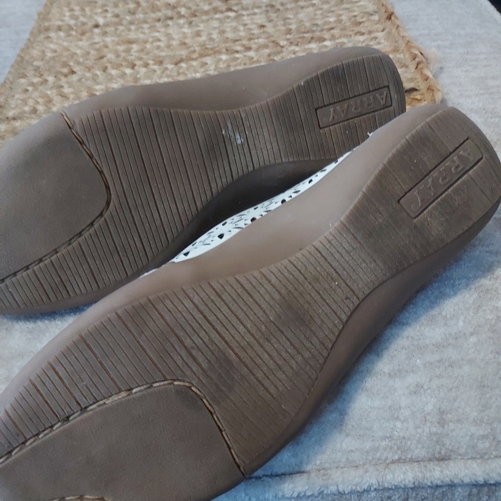 Array Shoes - image 4